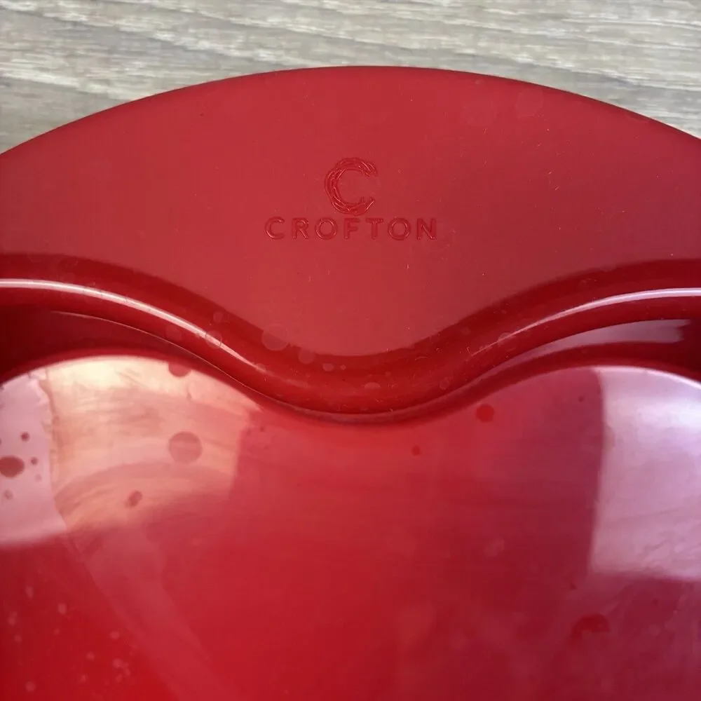 Valentine's Day Bakeware Set Wilton 6 Heart Tin 2 Silicone Molds Cookie Cutters